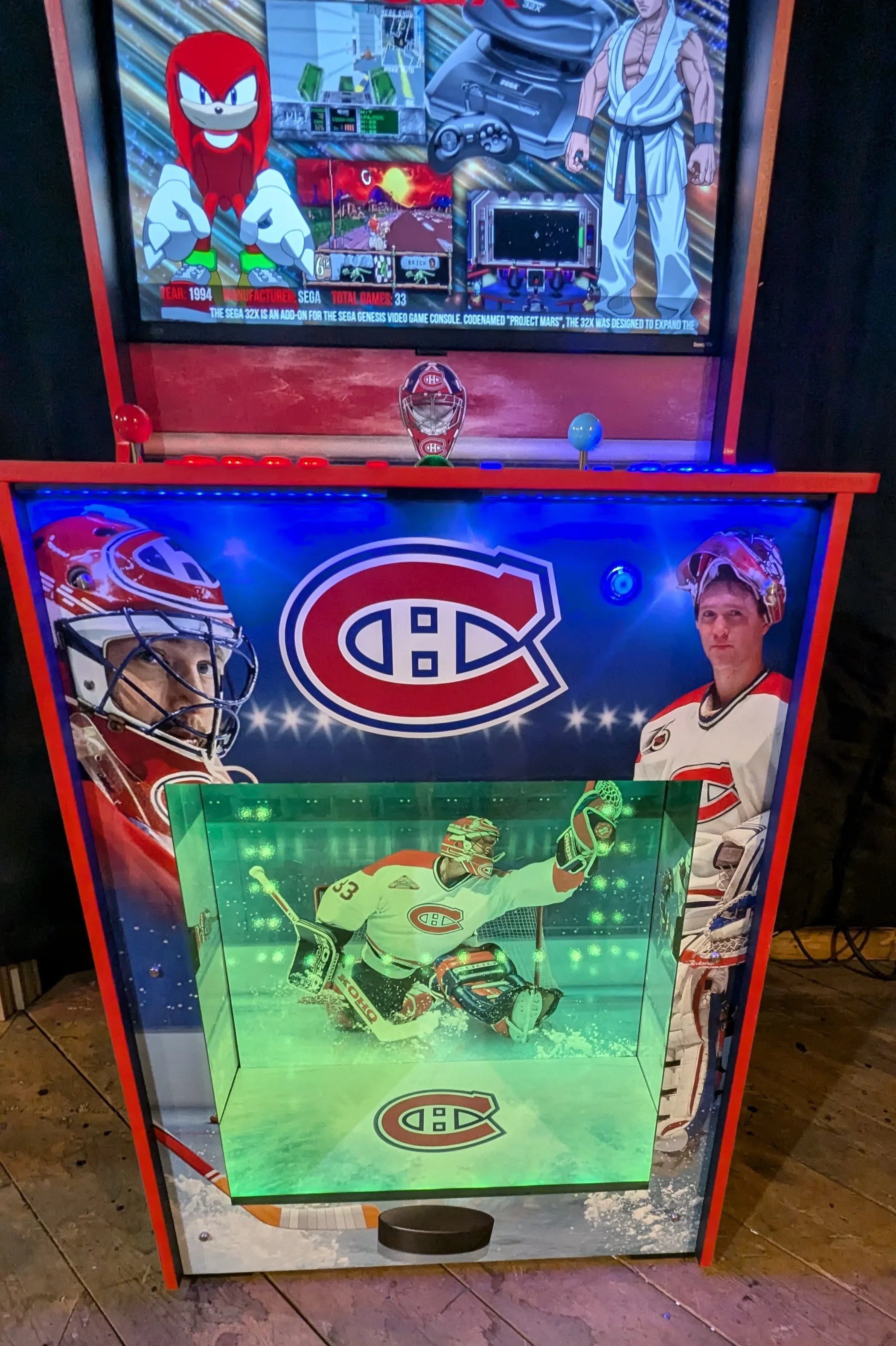 Montreal Canadiens arcade machine display and upper cabinet artwork