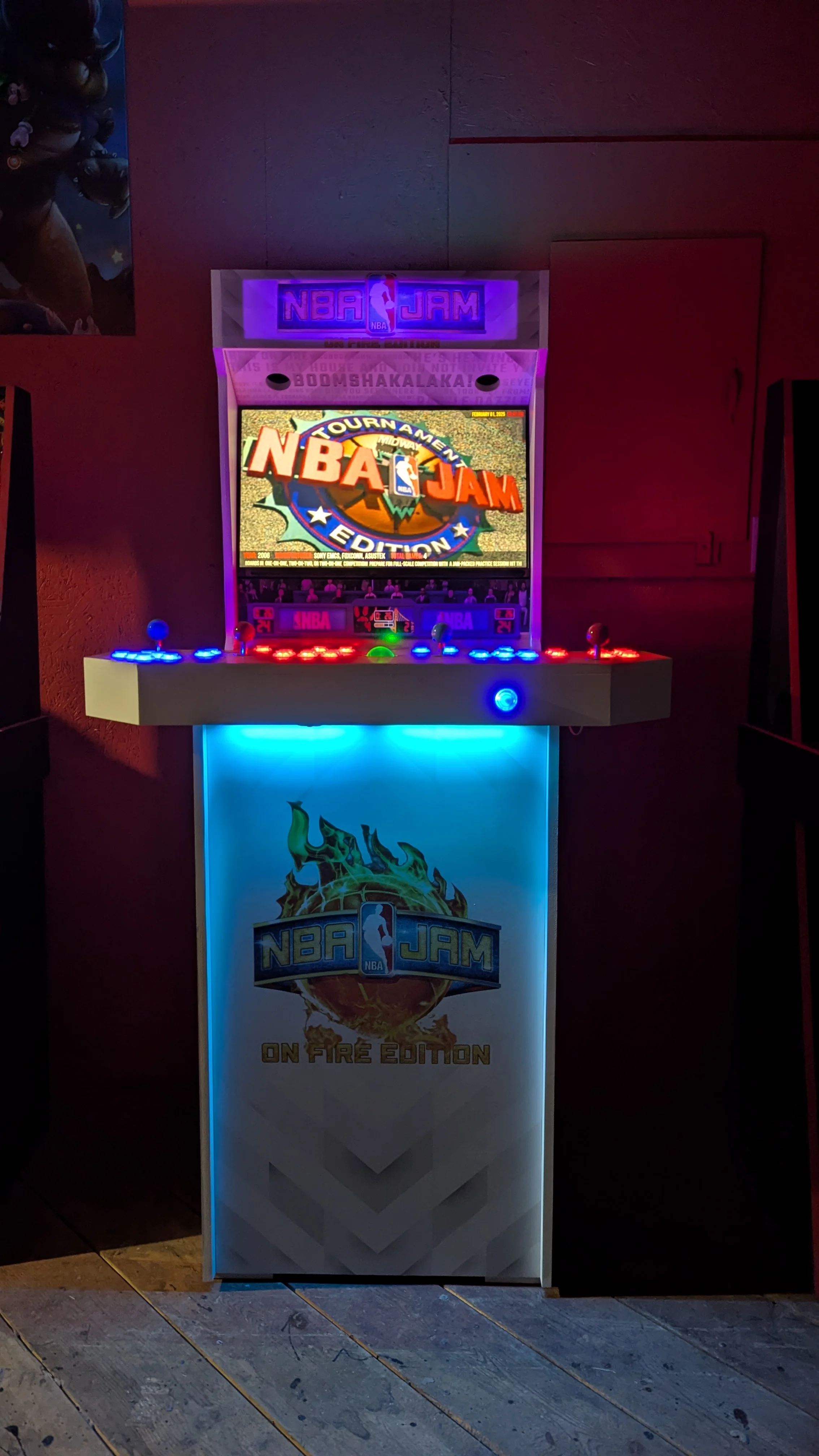 NBA Jam Tournament Edition running with blue cabinet lighting